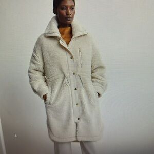 Varley Jones Coat Sandshell Small